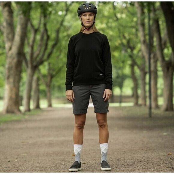 Sweet Protection Women's Medium Gray Chaser Bike Shorts Side Zipper Pocket NWT - Picture 1 of 7